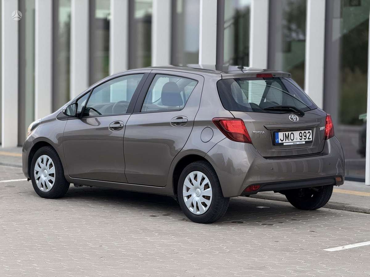 Toyota Yaris - 4