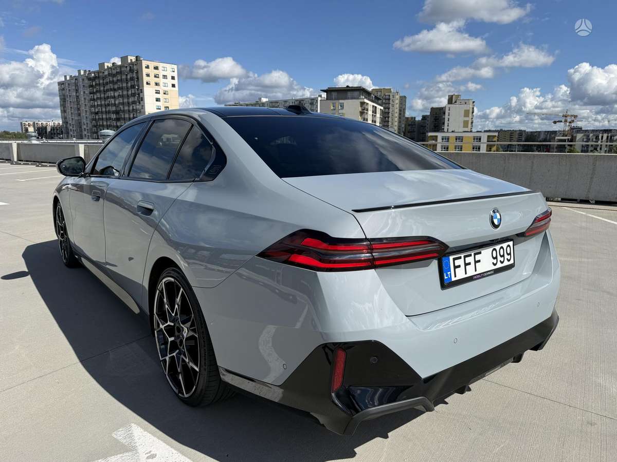 BMW 520, 2.0 l., Седан