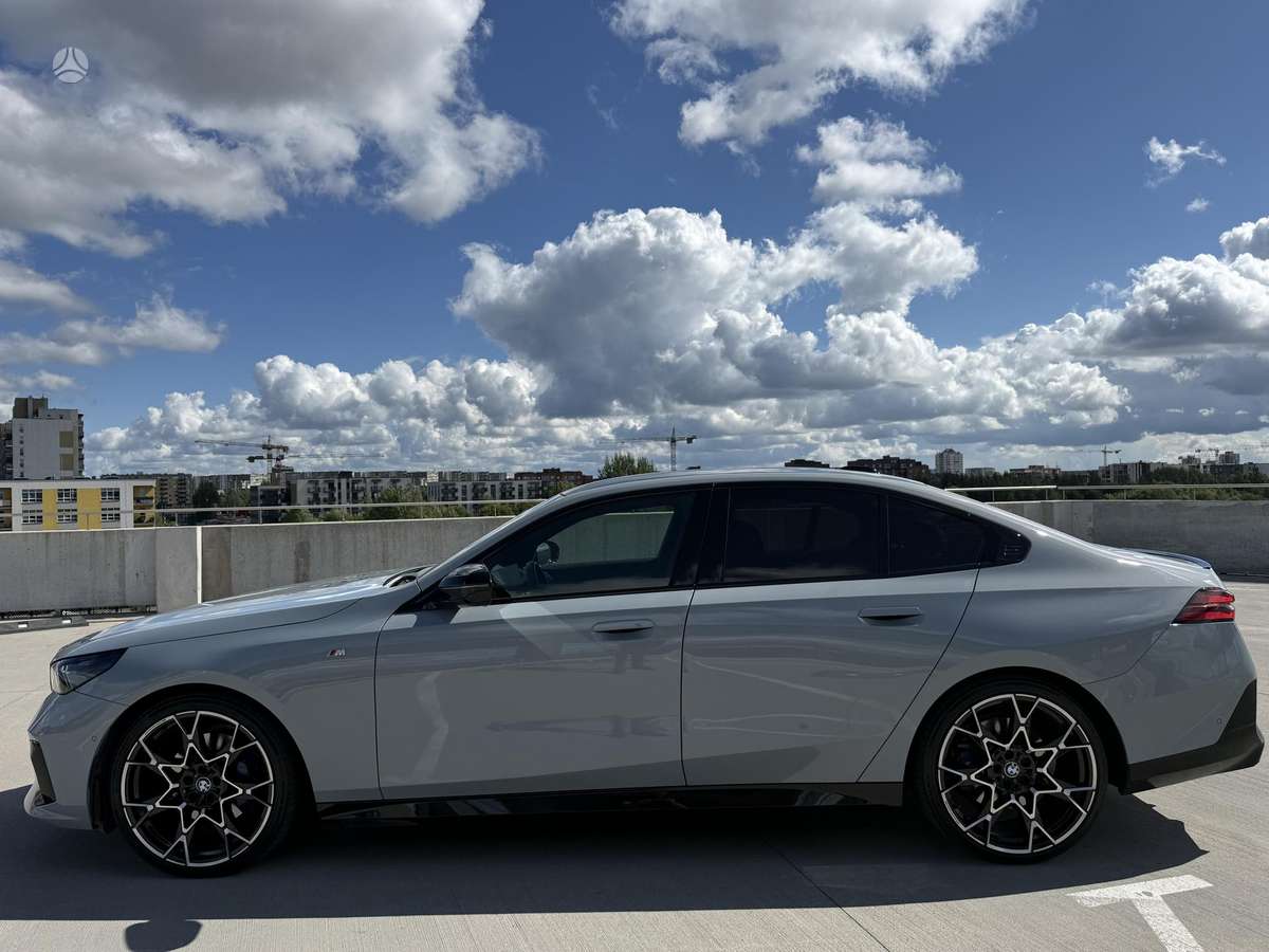 BMW 520, 2.0 l., Седан