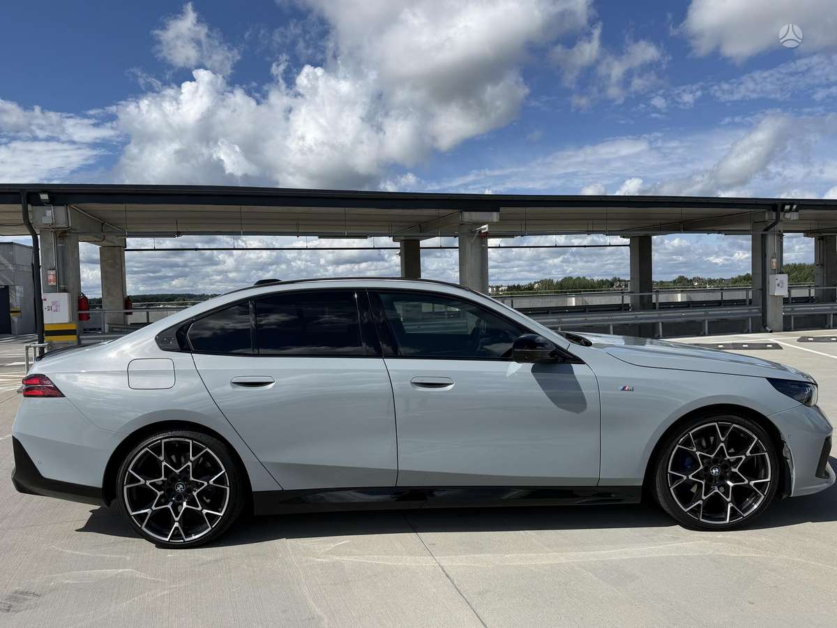 BMW 520, 2.0 l., Седан