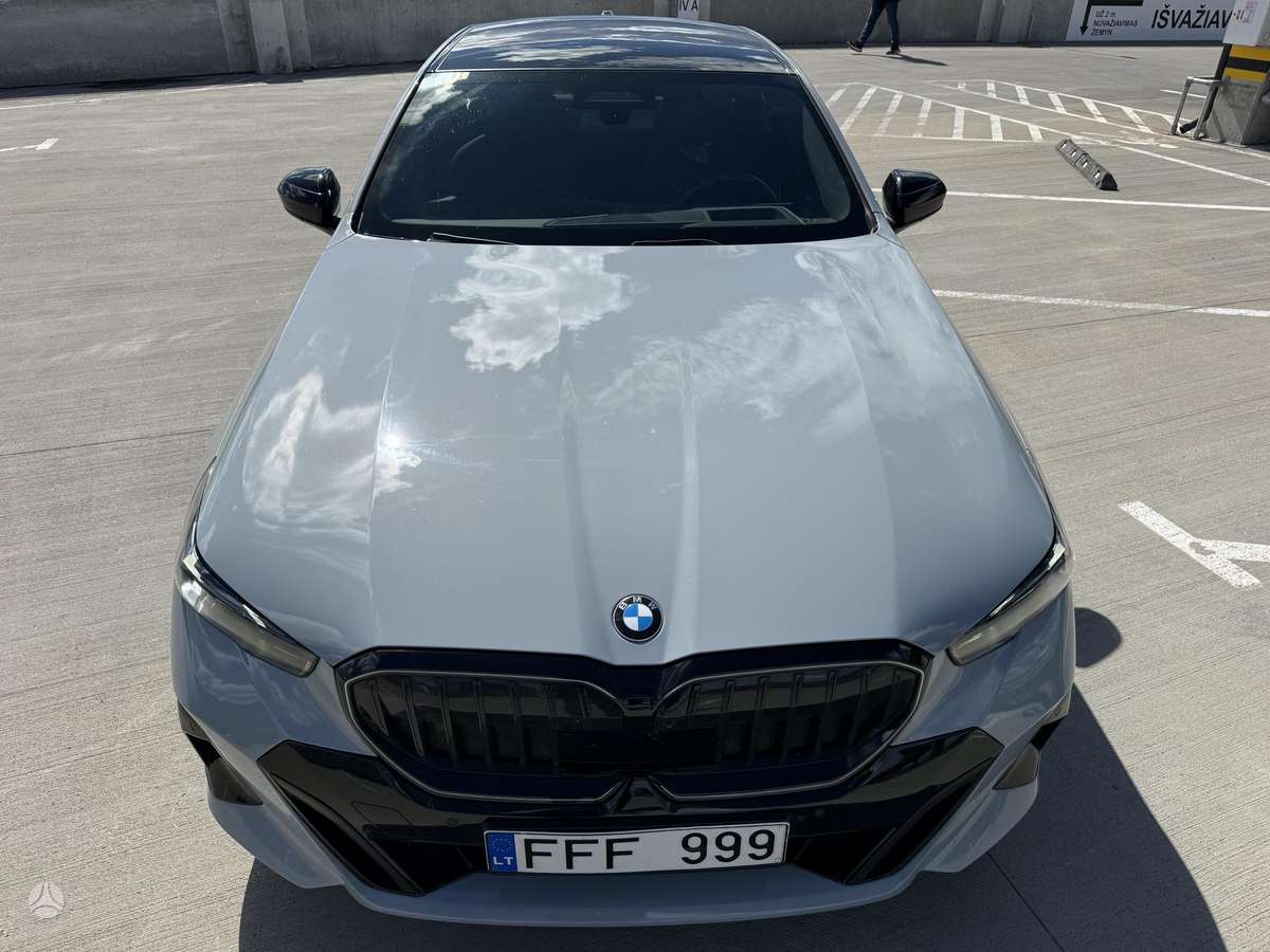 BMW 520, 2.0 l., Седан