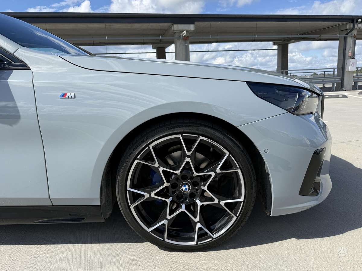 BMW 520, 2.0 l., Седан