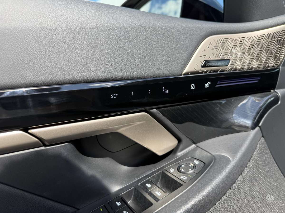 BMW 520, 2.0 l., Седан