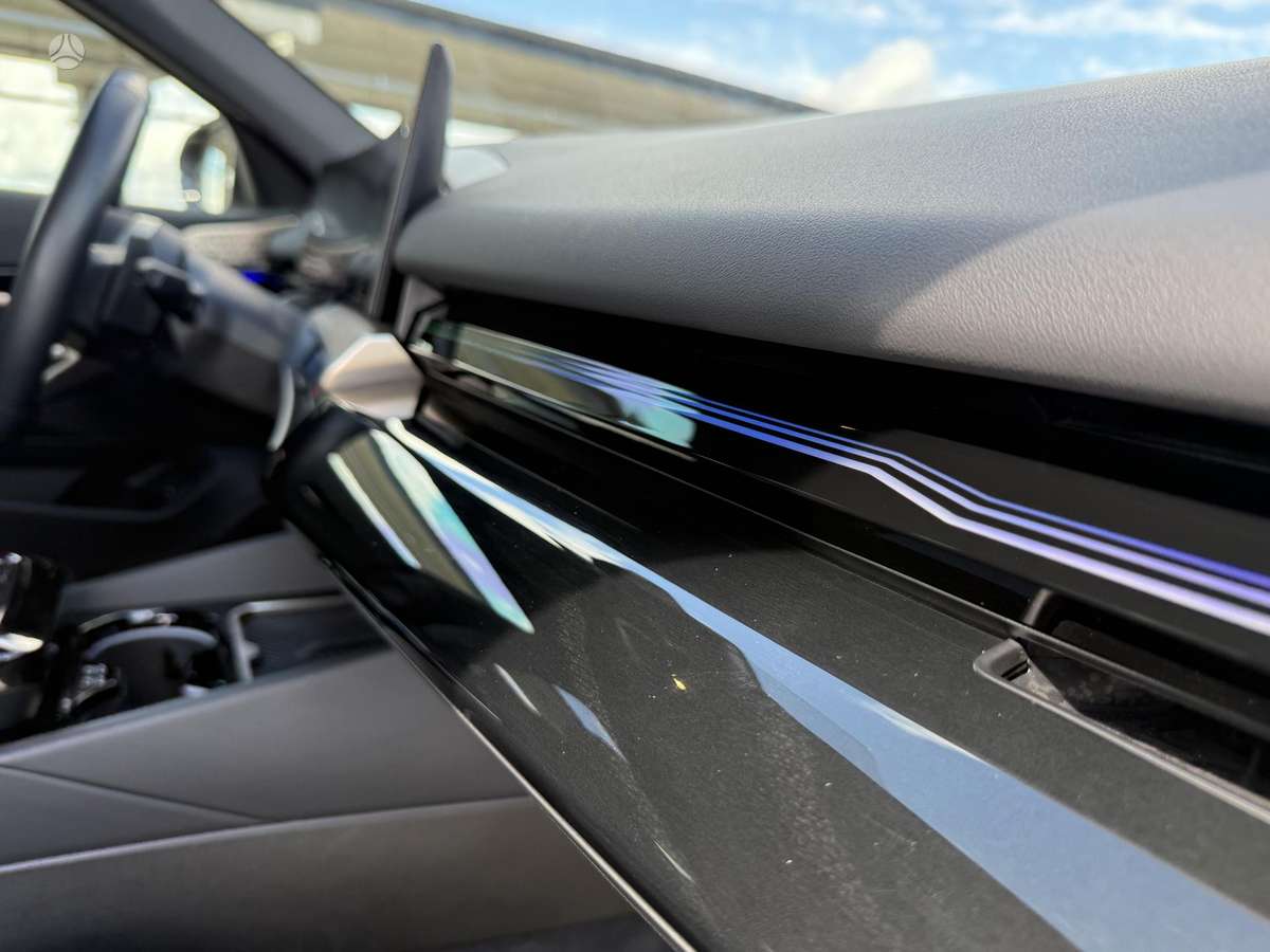 BMW 520, 2.0 l., Седан