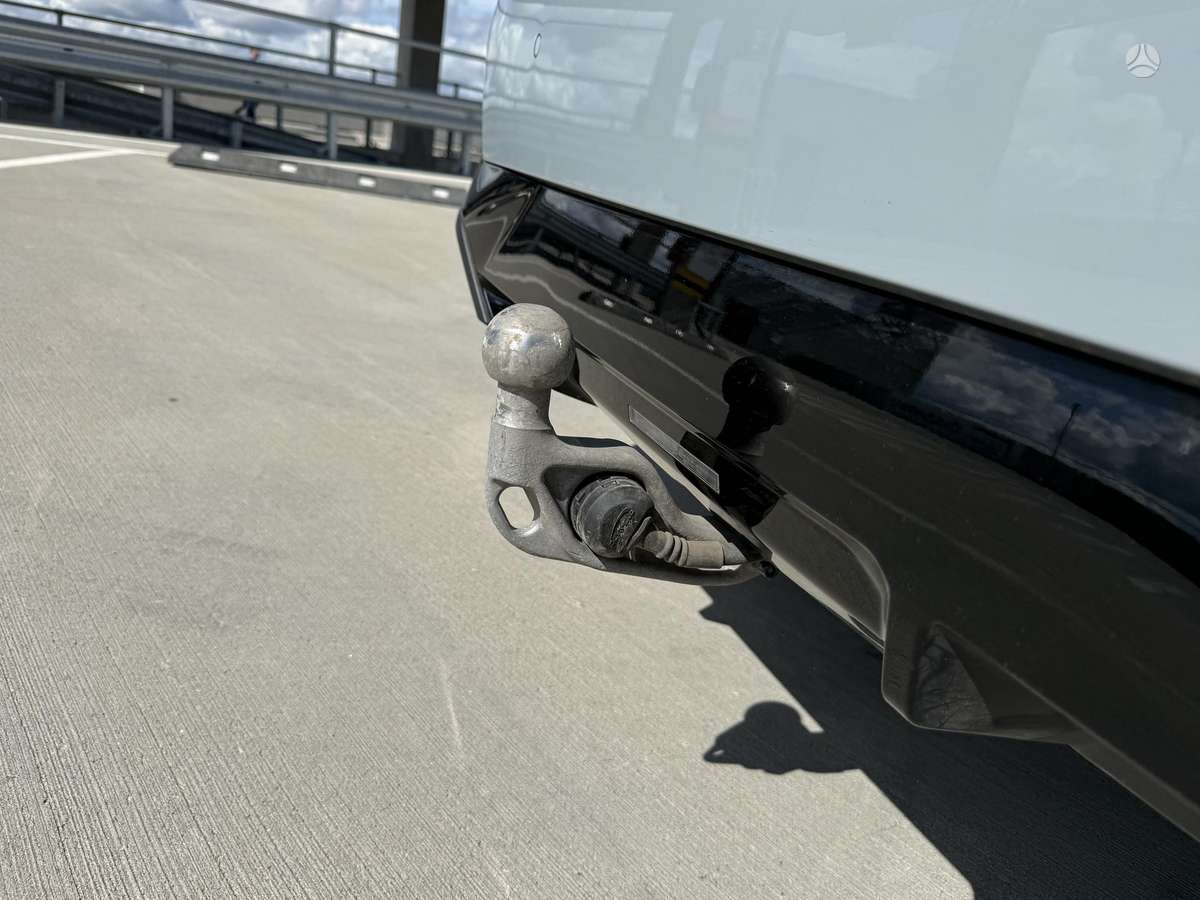 BMW 520, 2.0 l., Седан
