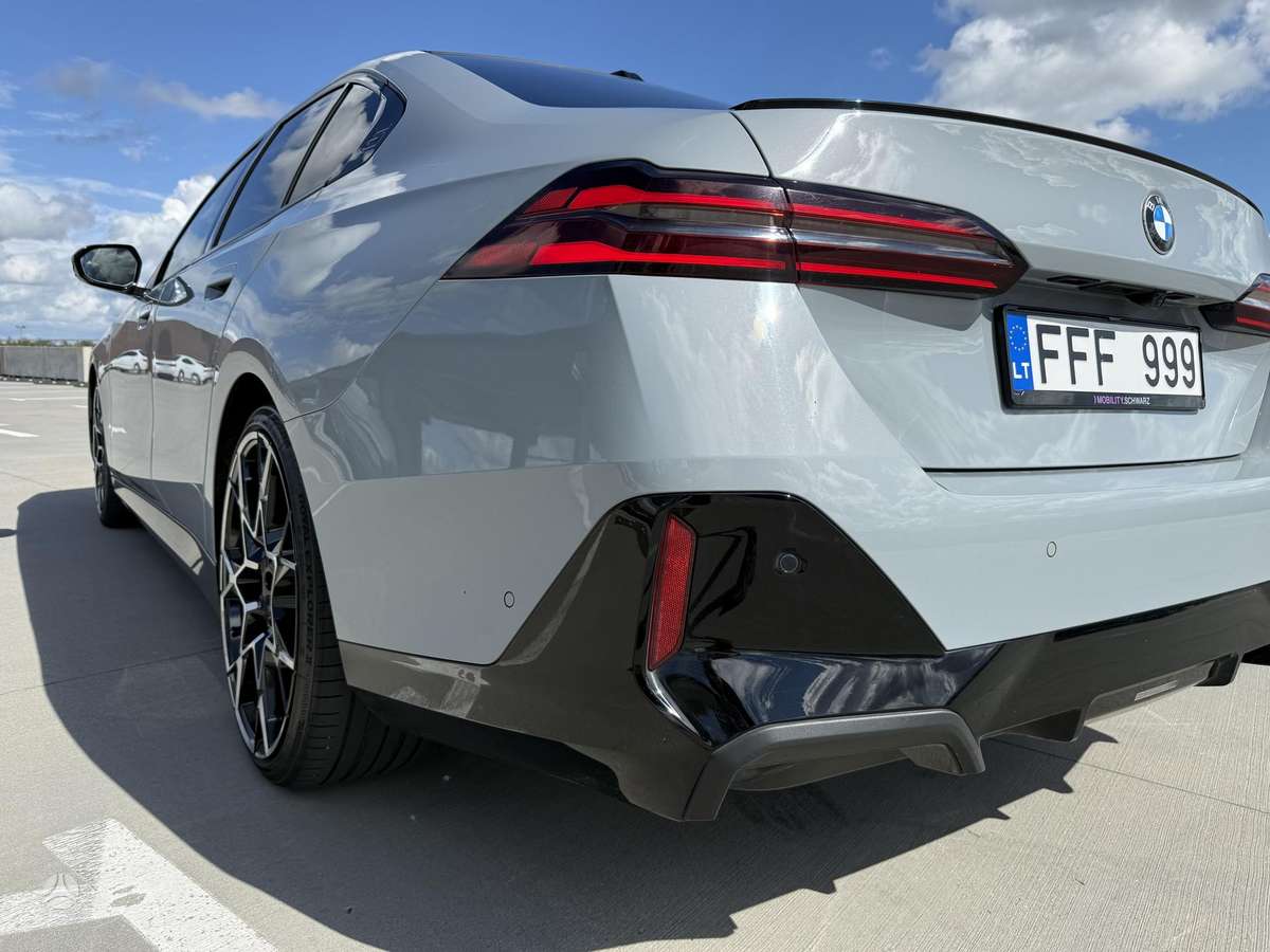 BMW 520, 2.0 l., Седан