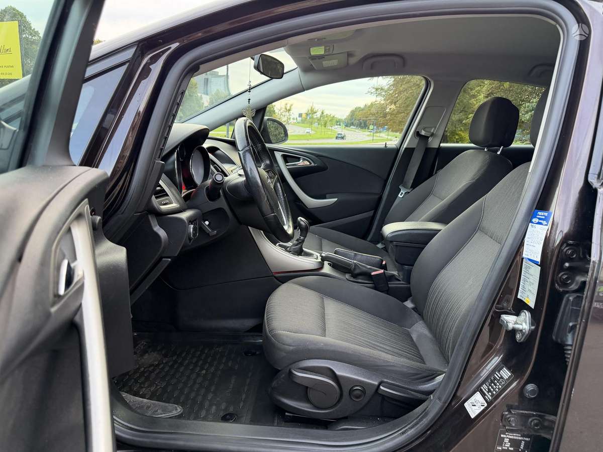 Opel Astra, 1.7 l., hatchback