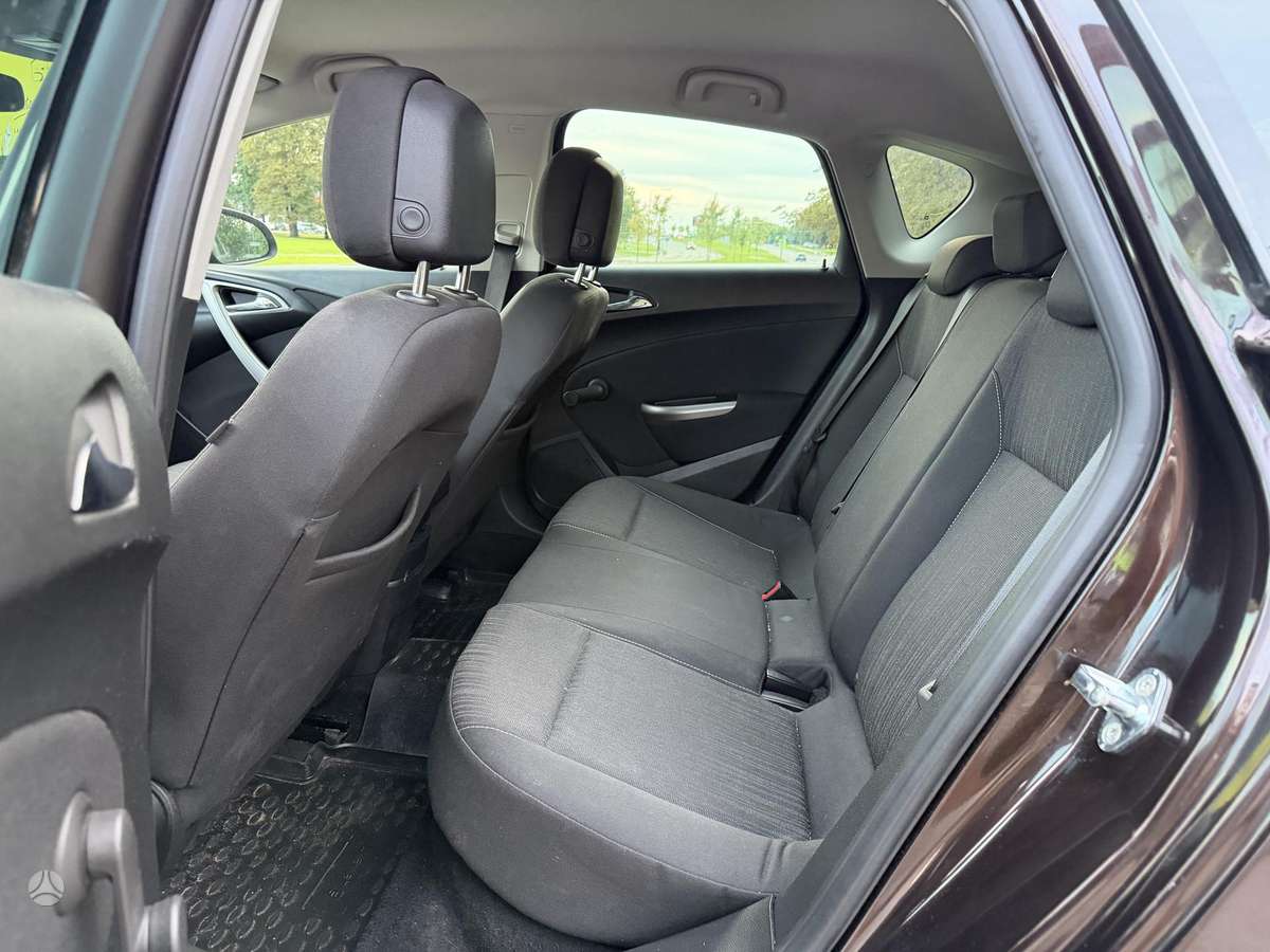 Opel Astra, 1.7 l., hatchback