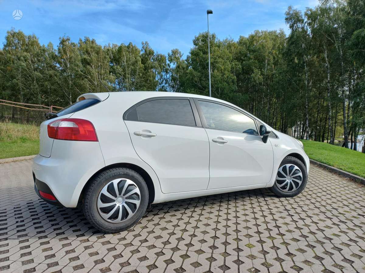 Kia Rio, 1.3 l., hatchback