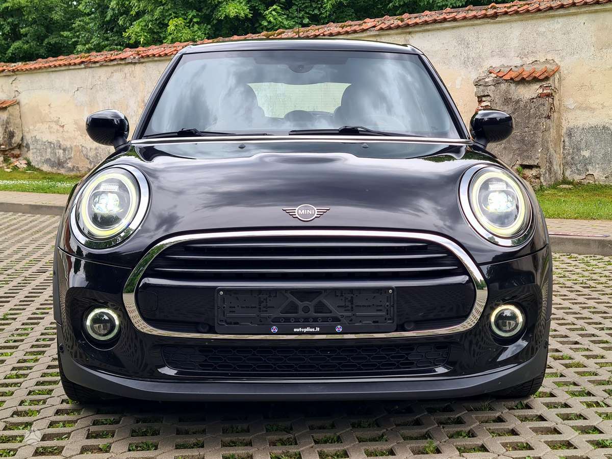 Mini Cooper, 1.5 l., hatchback