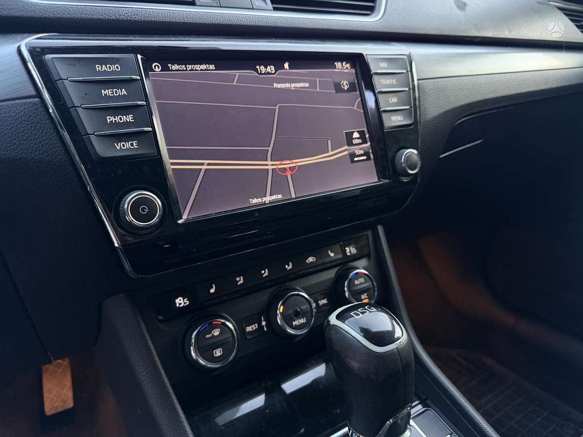 Škoda Superb - 7