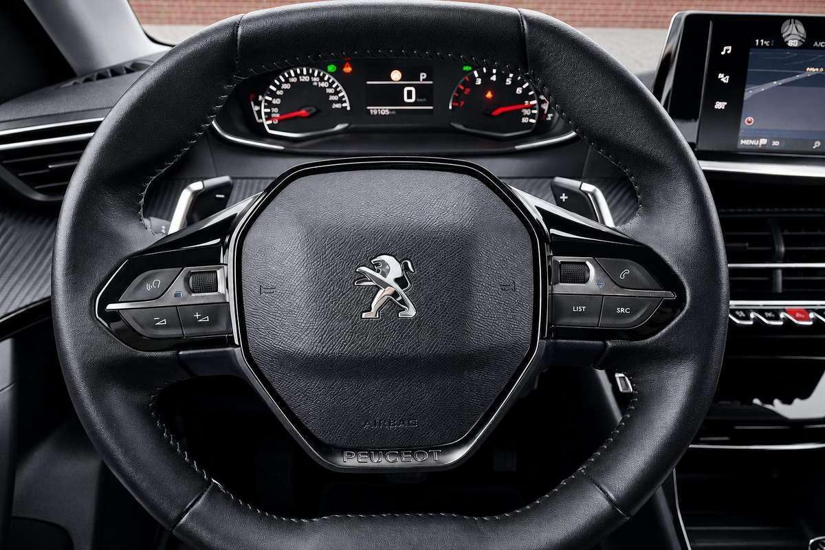 Peugeot 2008 - 12