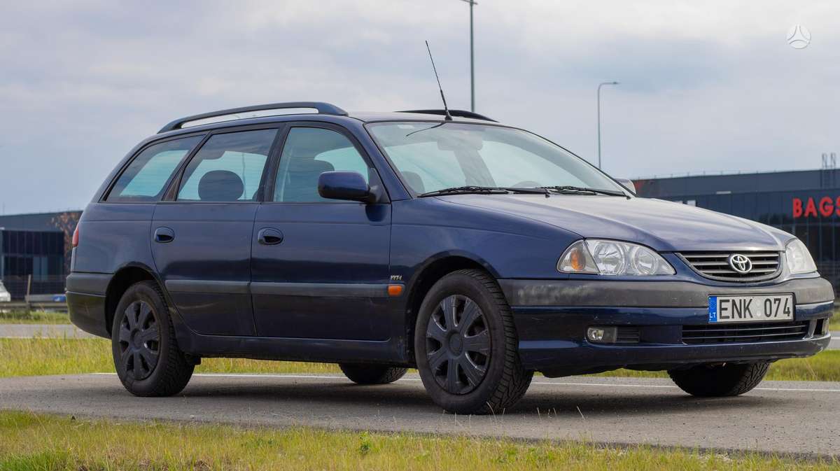 Toyota Avensis - 6