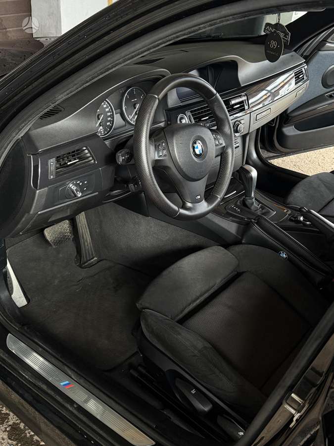 BMW 320, 2.0 l., wagon