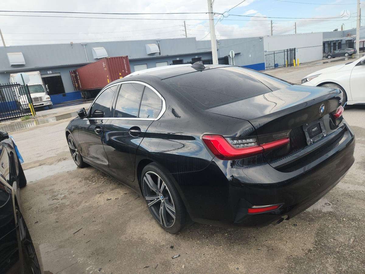BMW 330 - 9