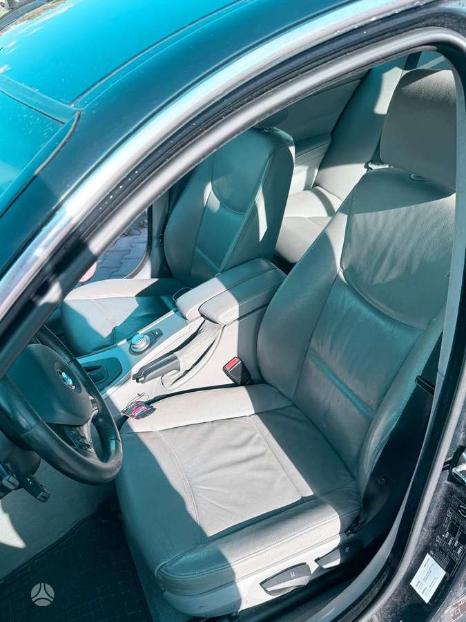 BMW 325, 2.5 l., Седан