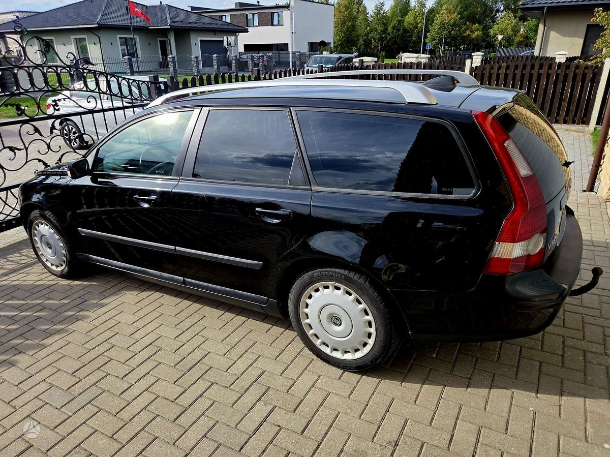 Volvo V50 - 3