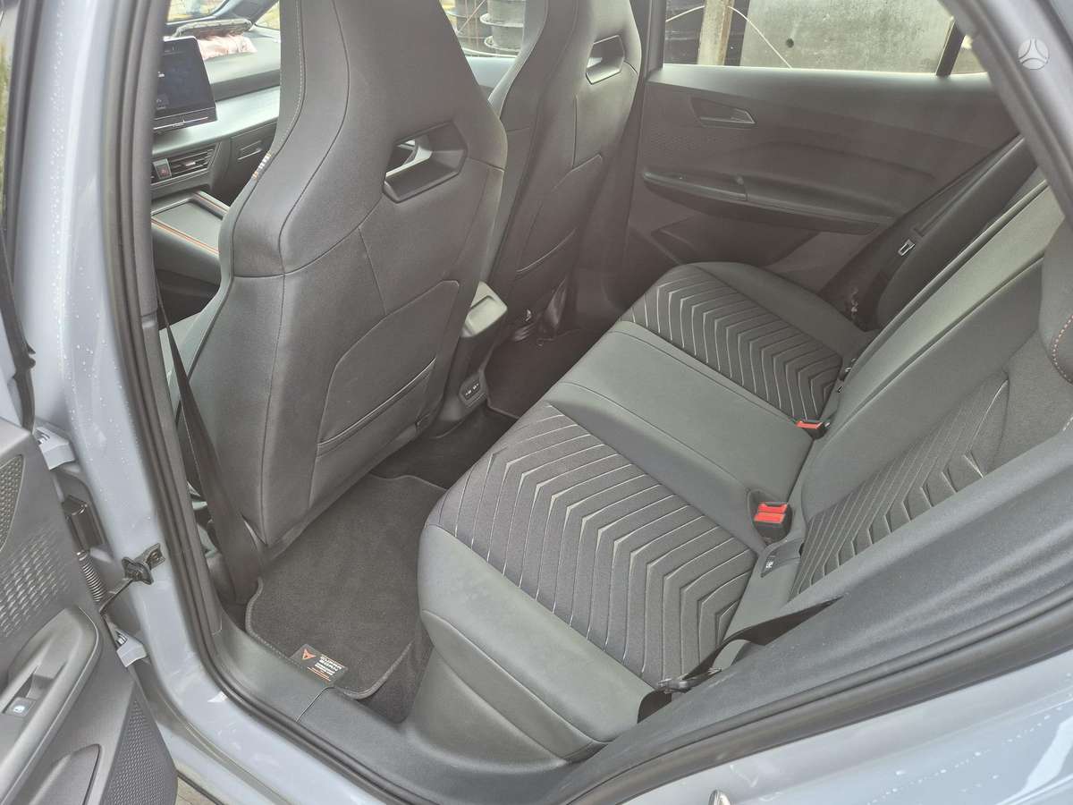 Cupra Born - 12