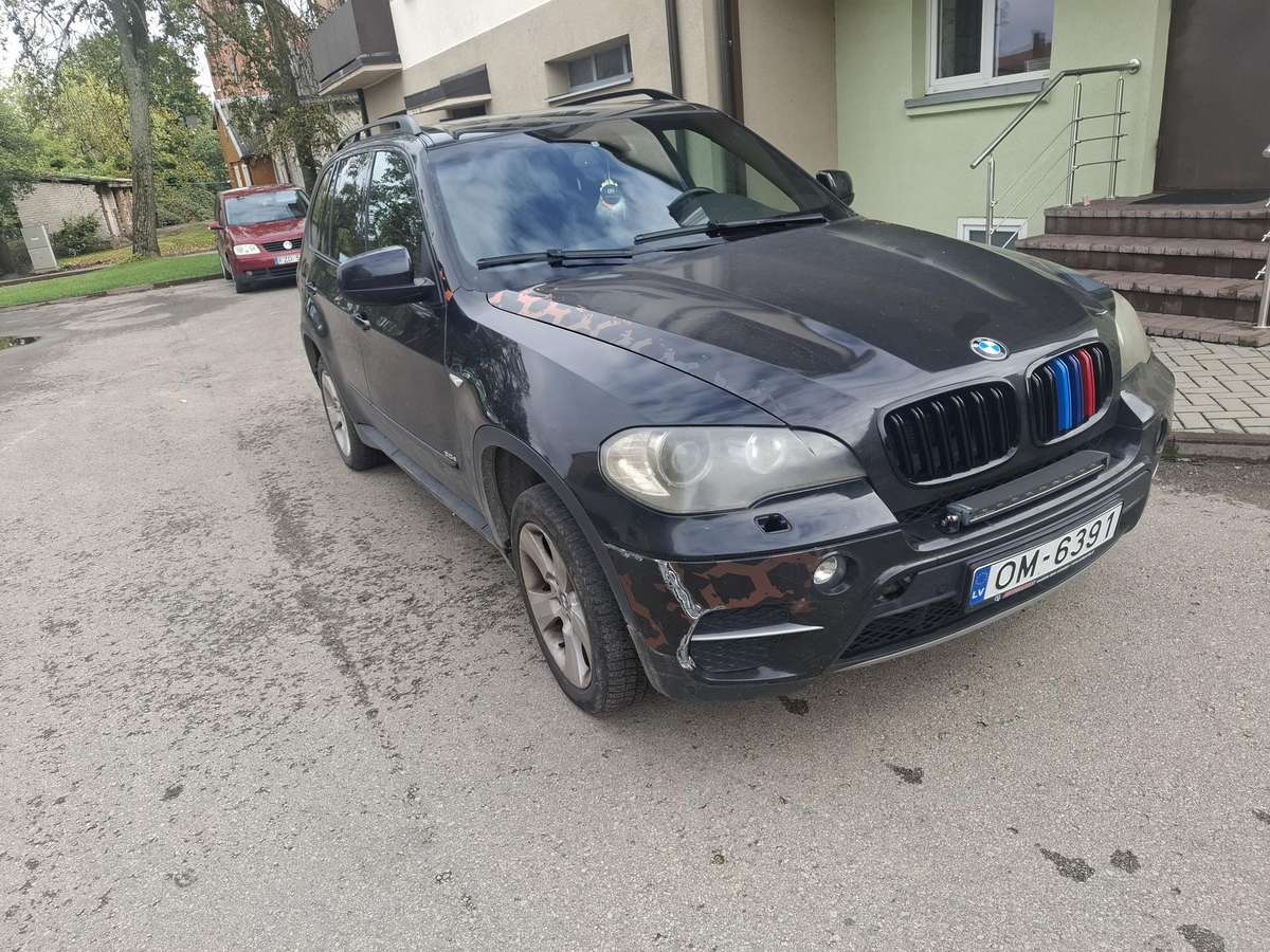 BMW X5, 3.0 l., off-road / crossover