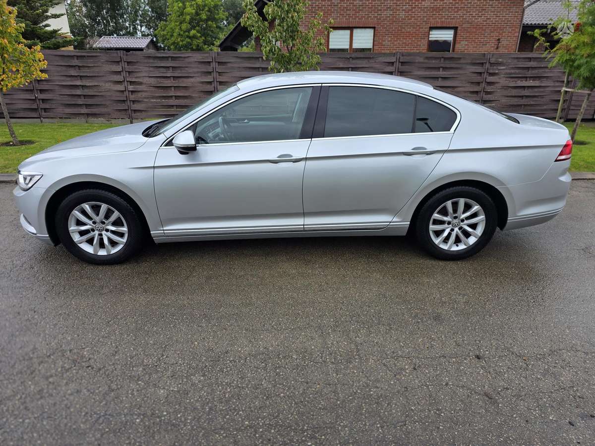 Volkswagen Passat - 5