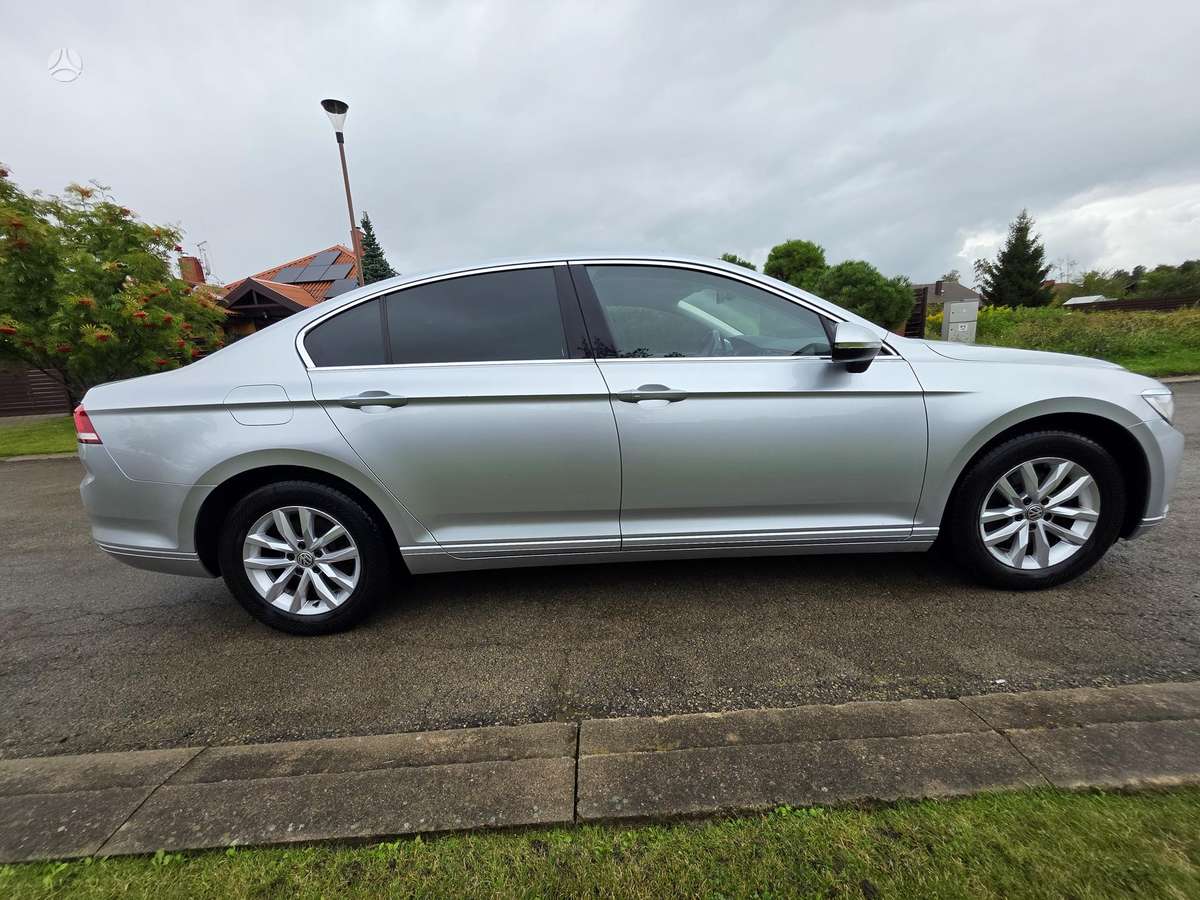Volkswagen Passat - 6