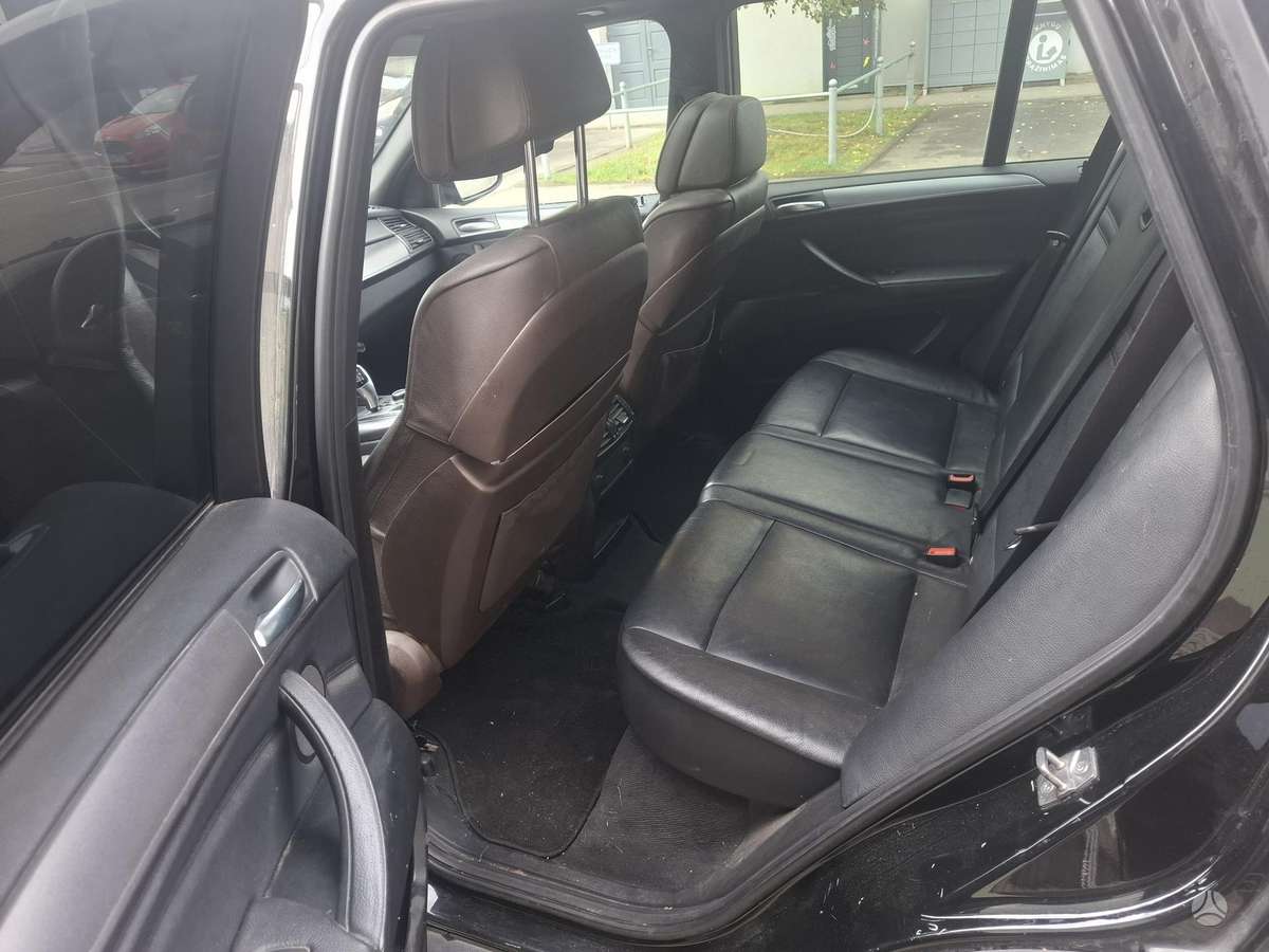 BMW X5, 3.0 l., off-road / crossover
