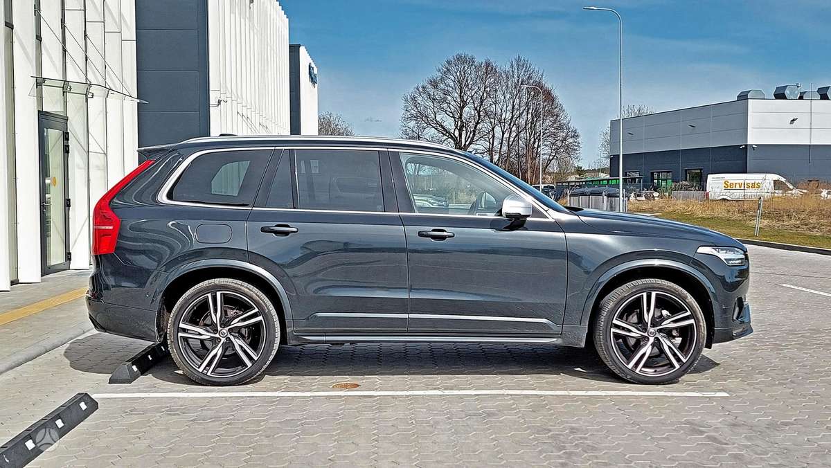 Volvo XC90 - 3