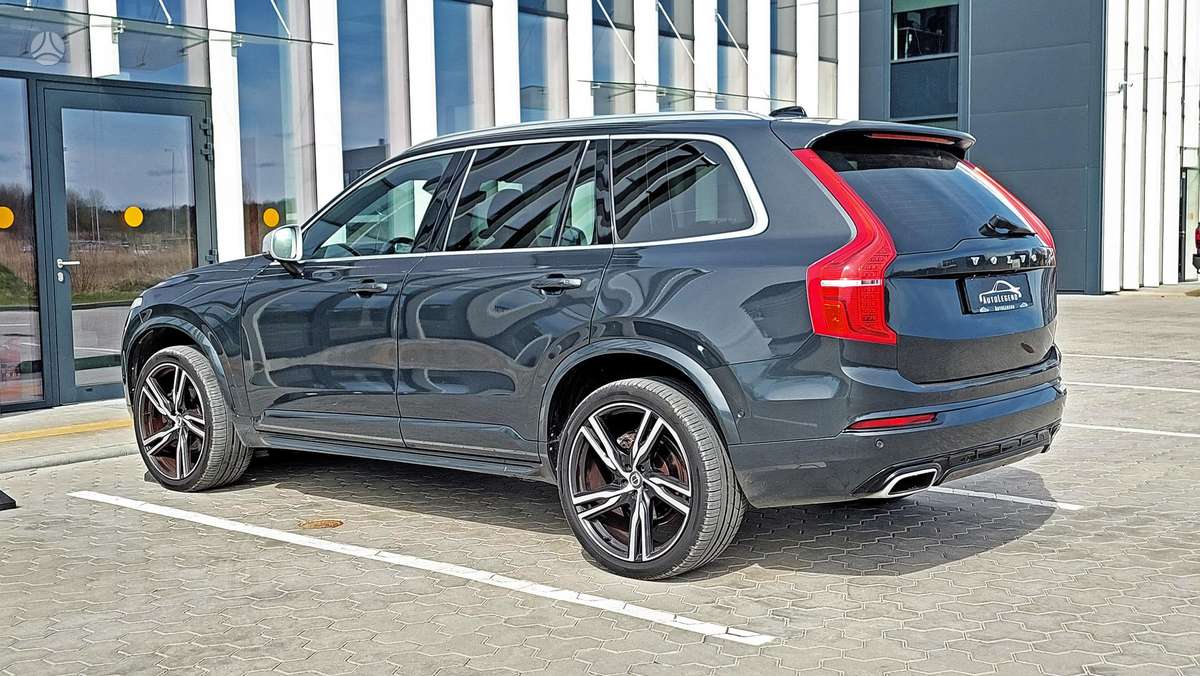 Volvo XC90 - 8