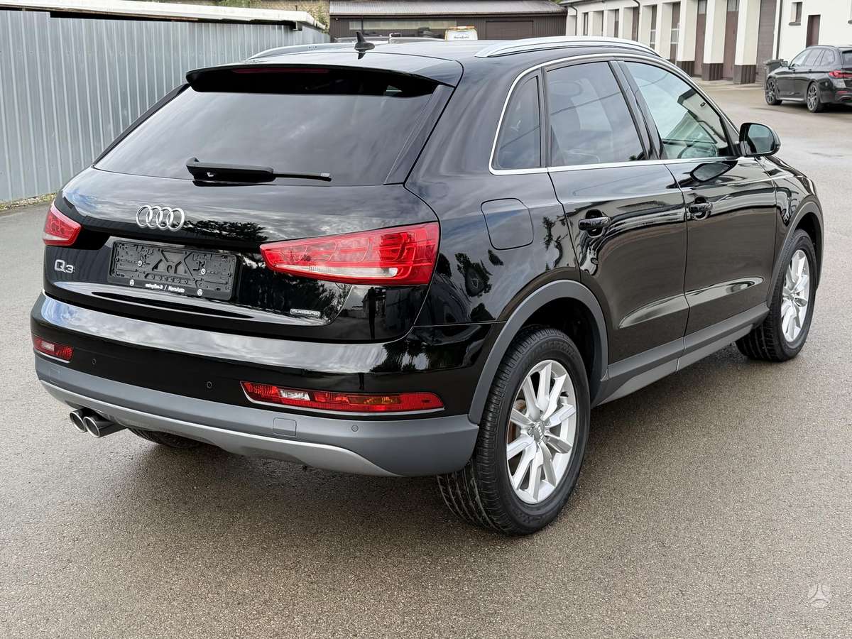 Audi Q3, 2.0 l., Внедорожник / Кроссовер