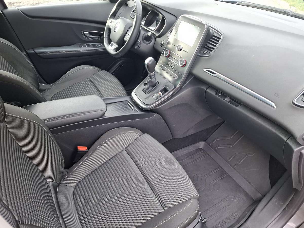 Renault Grand Scenic - 6