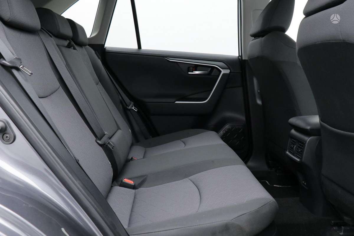 Toyota RAV4 - 10