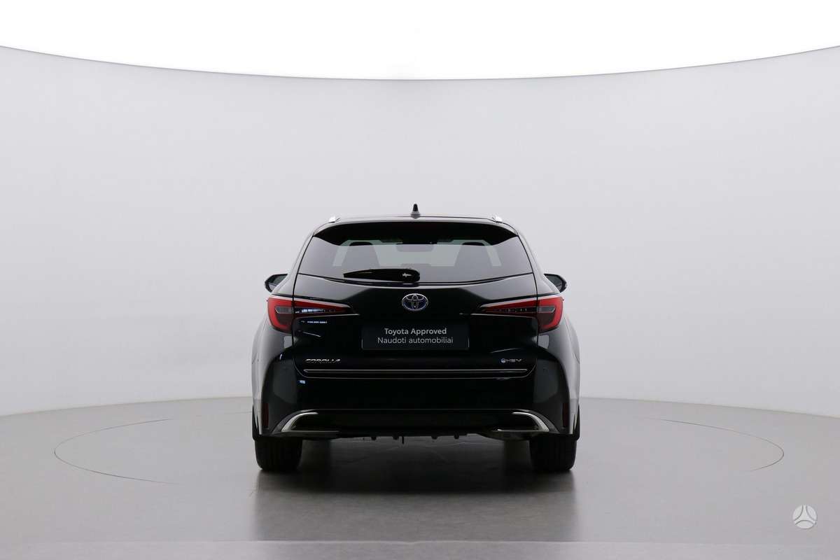 Toyota Corolla - 5