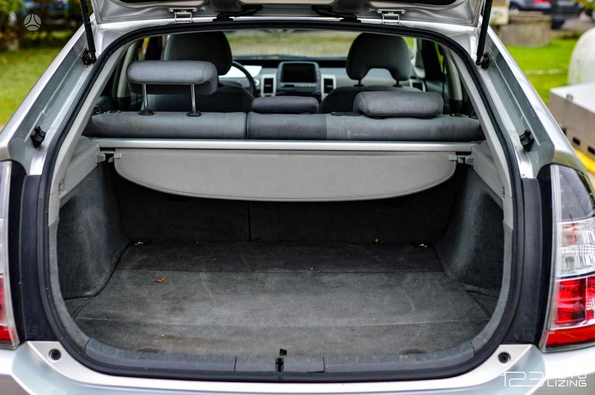 Toyota Prius - 7