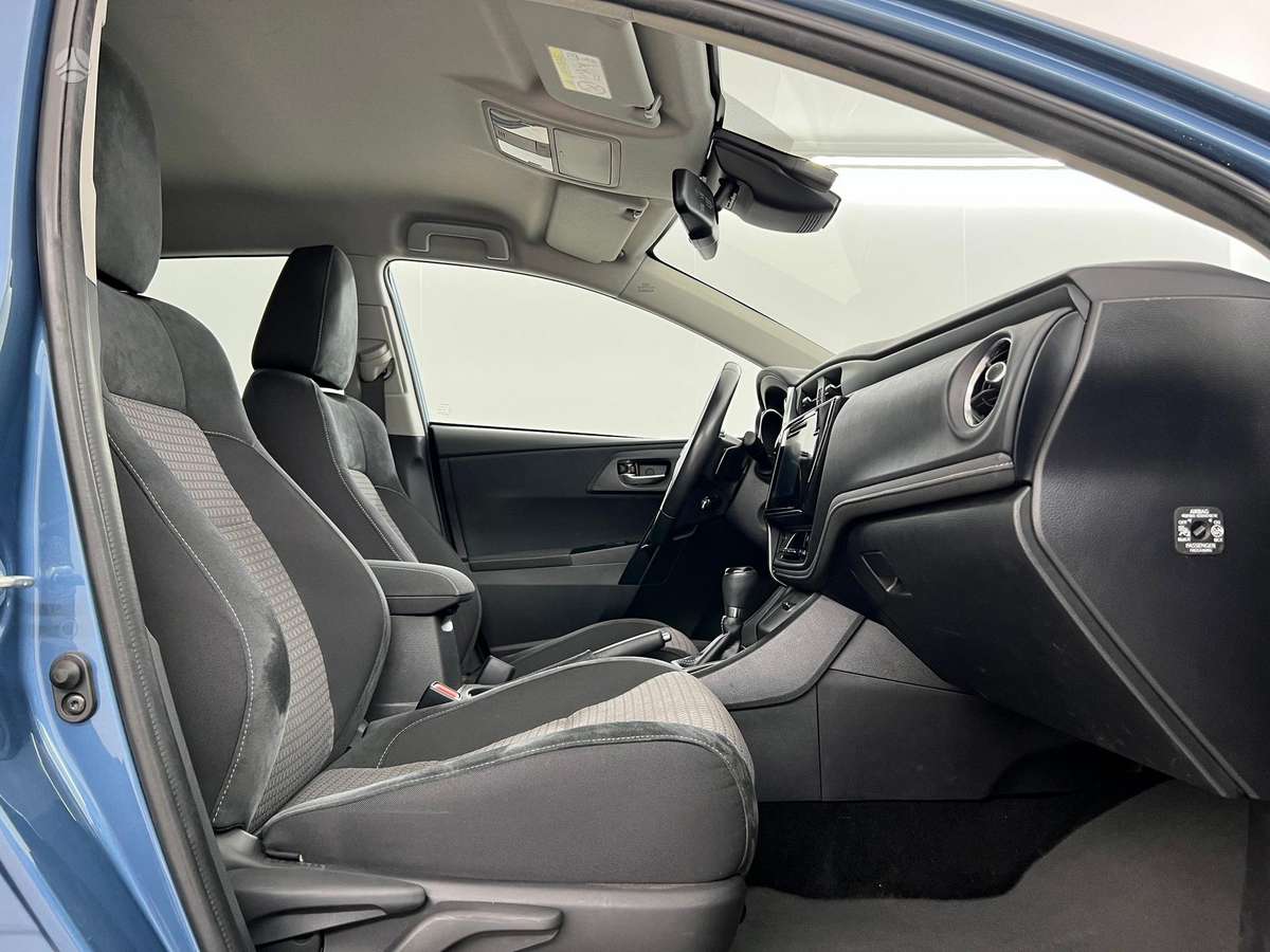 Toyota Auris - 6