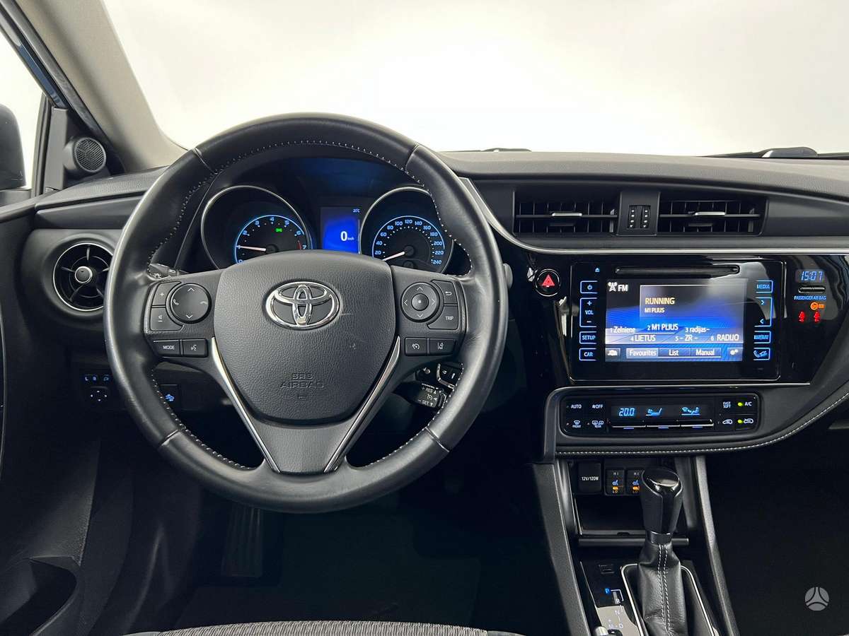 Toyota Auris - 9