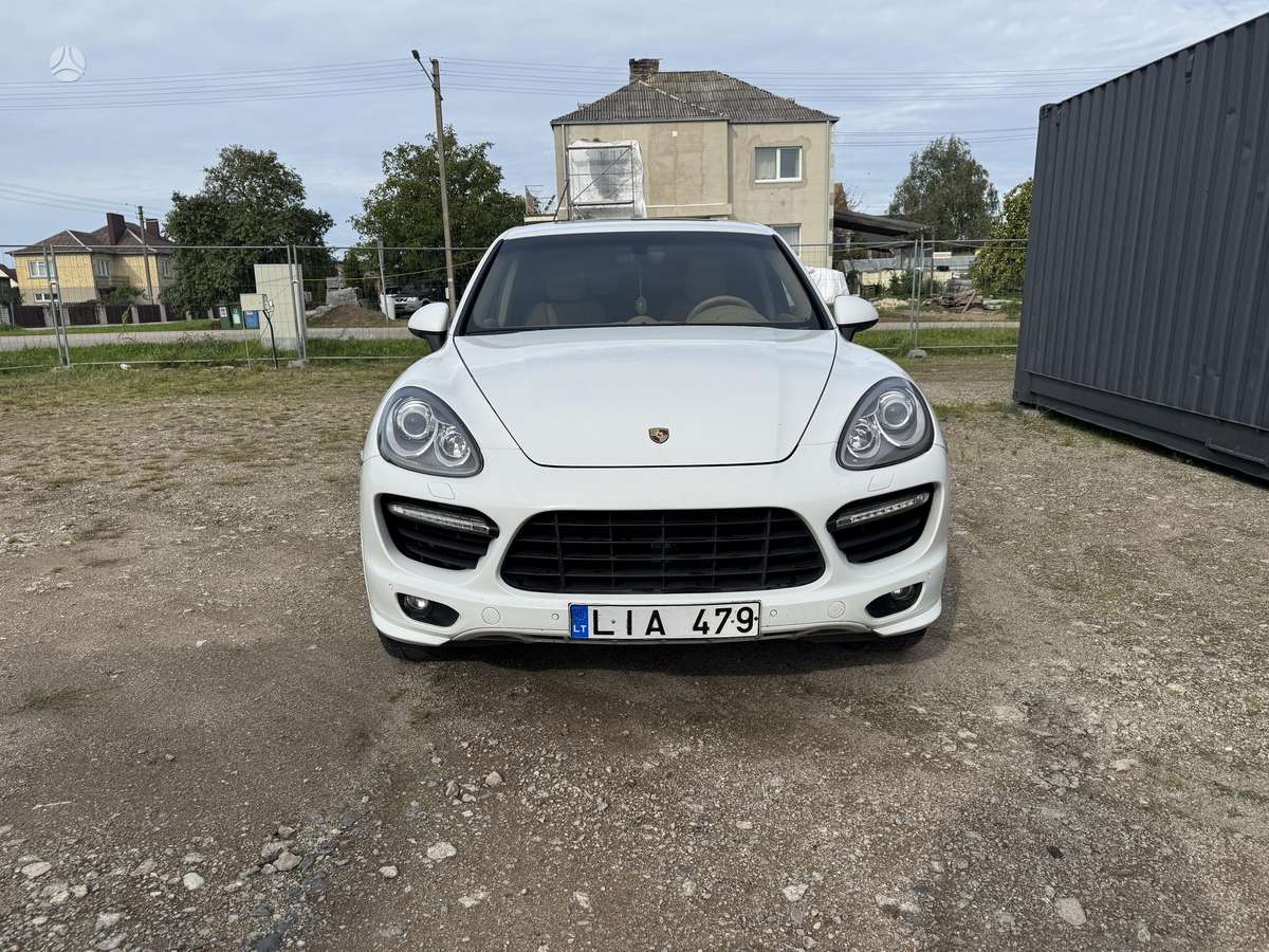 Porsche Cayenne - 5