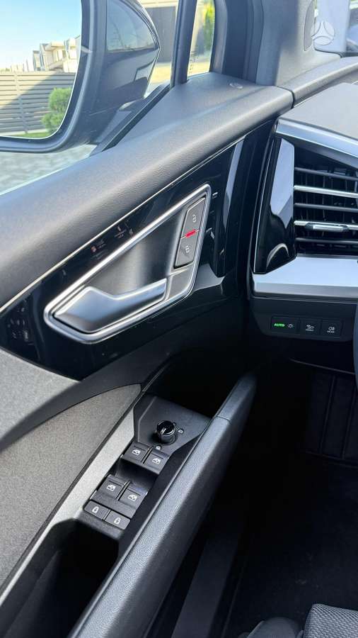 Audi Q4 e-tron, 82 kWh, off-road / crossover