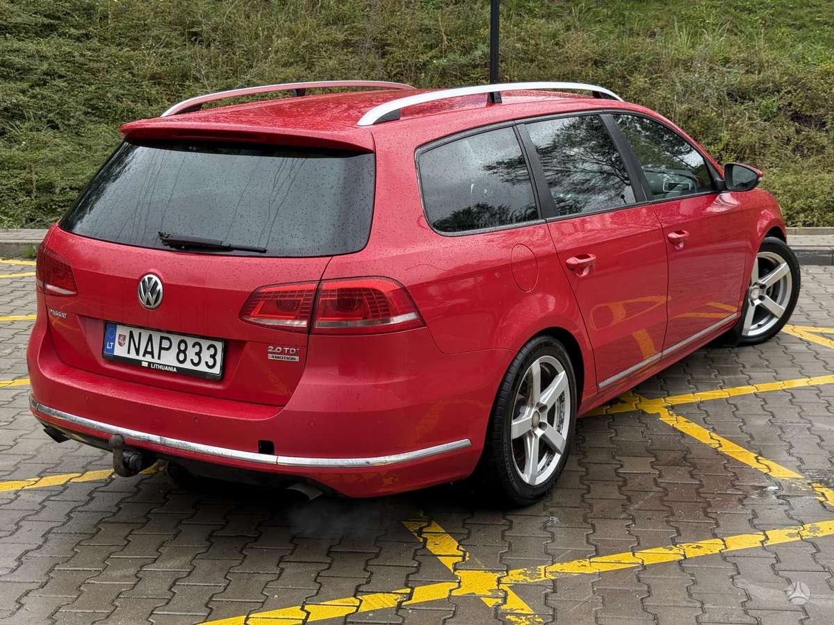Volkswagen Passat - 4