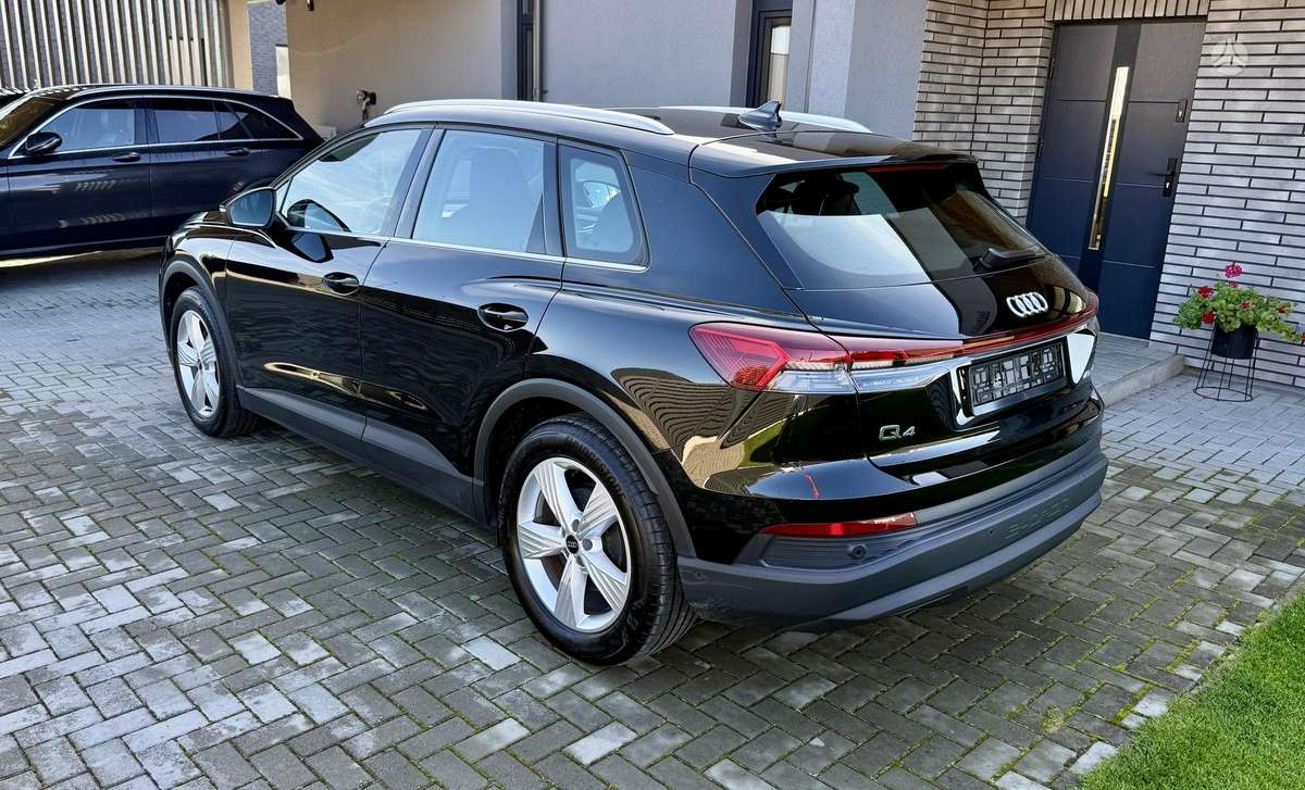 Audi Q4 e-tron, 82 kWh, off-road / crossover