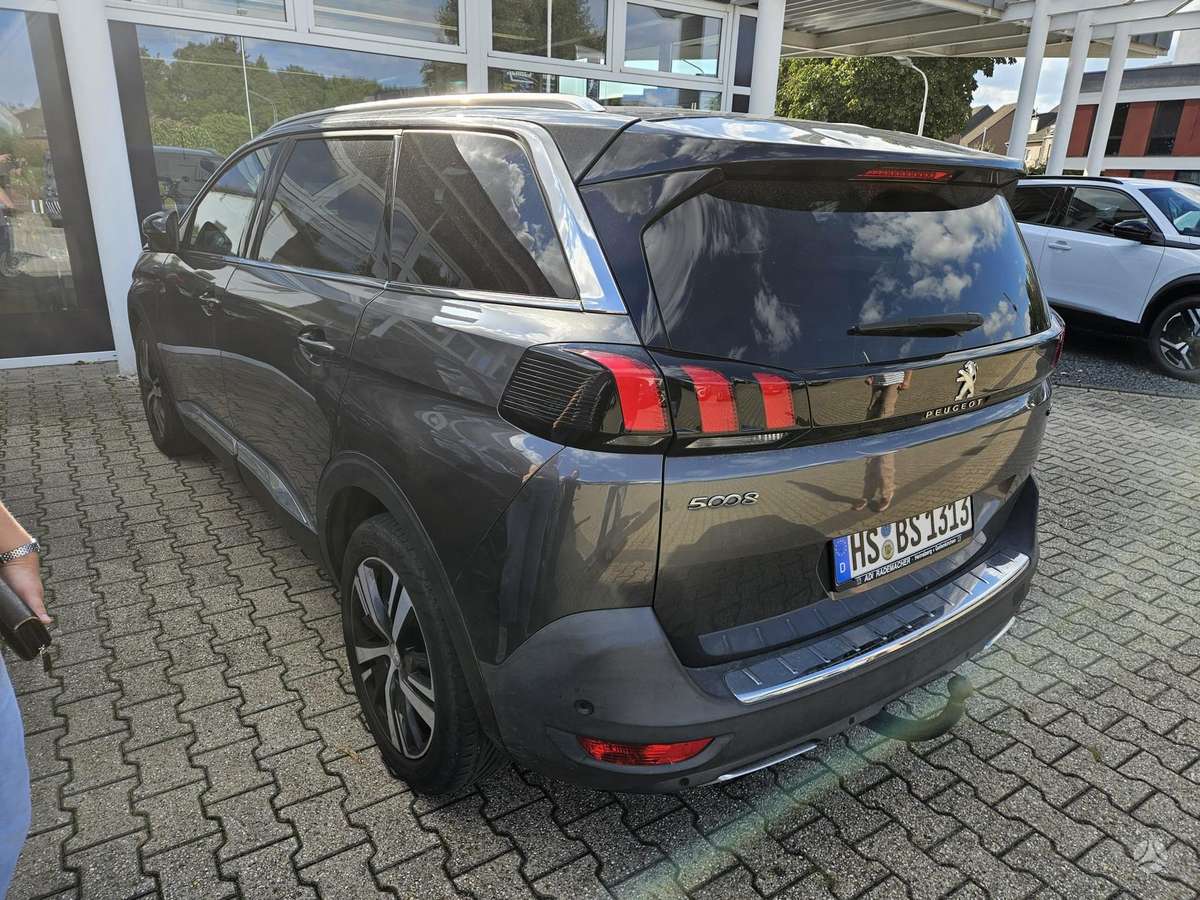 Peugeot 5008 - 3