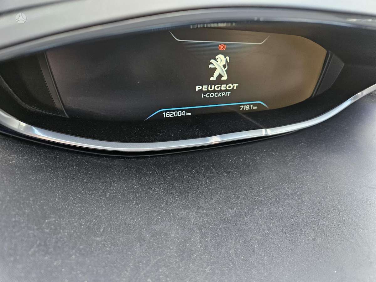 Peugeot 5008 - 4