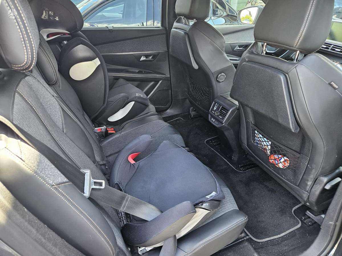 Peugeot 5008 - 5