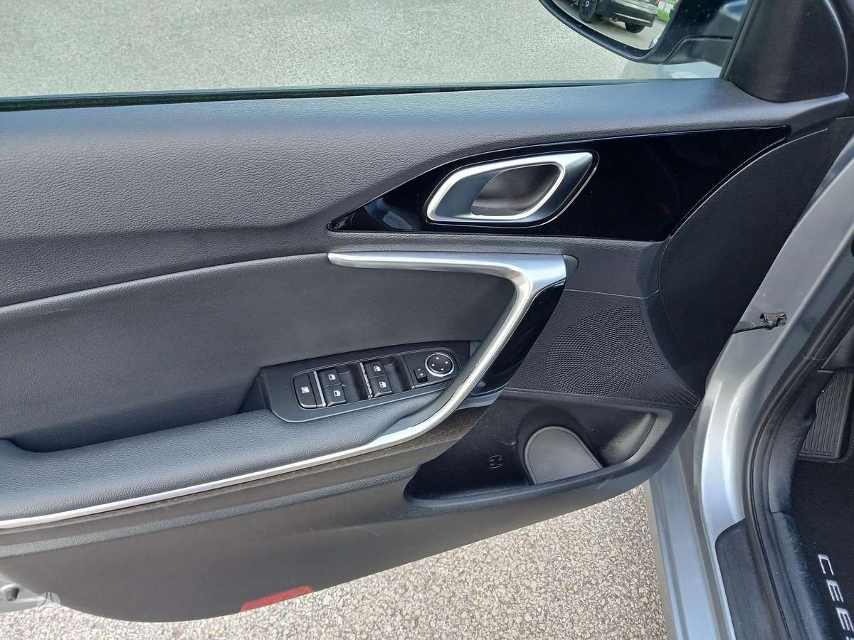 Kia Ceed, 1.0 l., hatchback