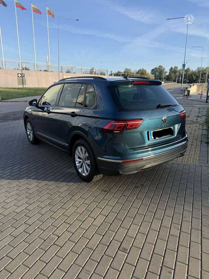 Volkswagen Tiguan - 4