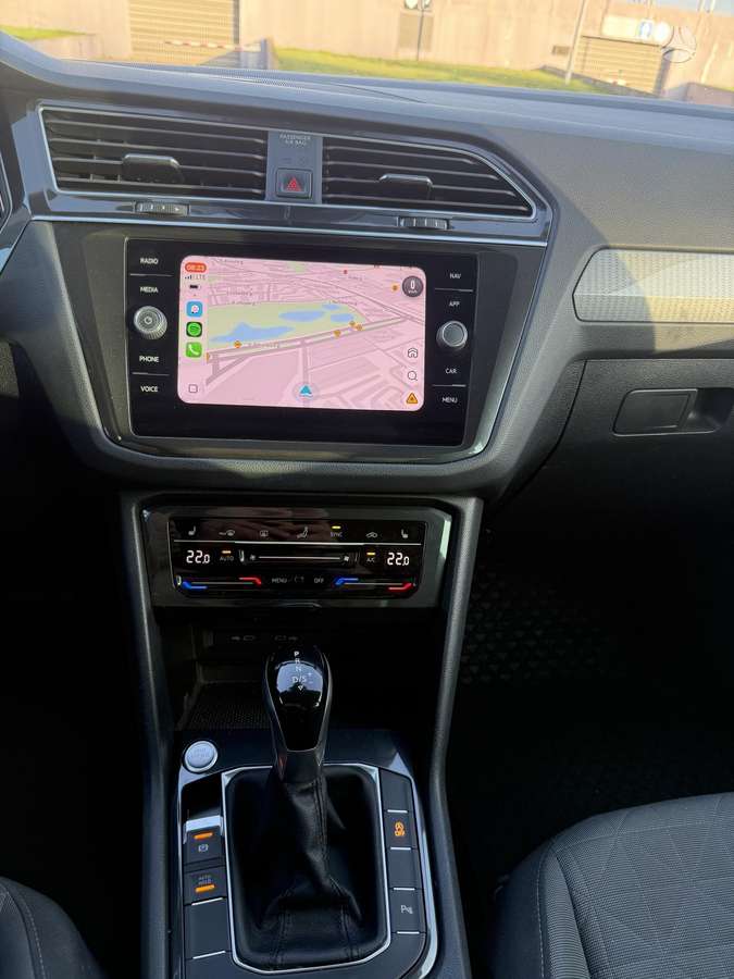Volkswagen Tiguan - 6