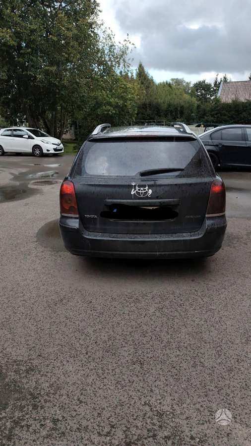 Toyota Avensis - 5