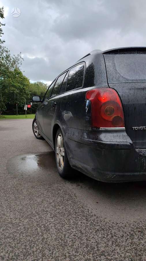 Toyota Avensis - 7