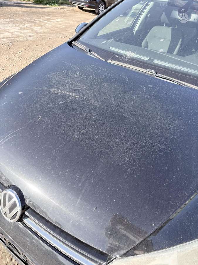 Volkswagen Golf - 11