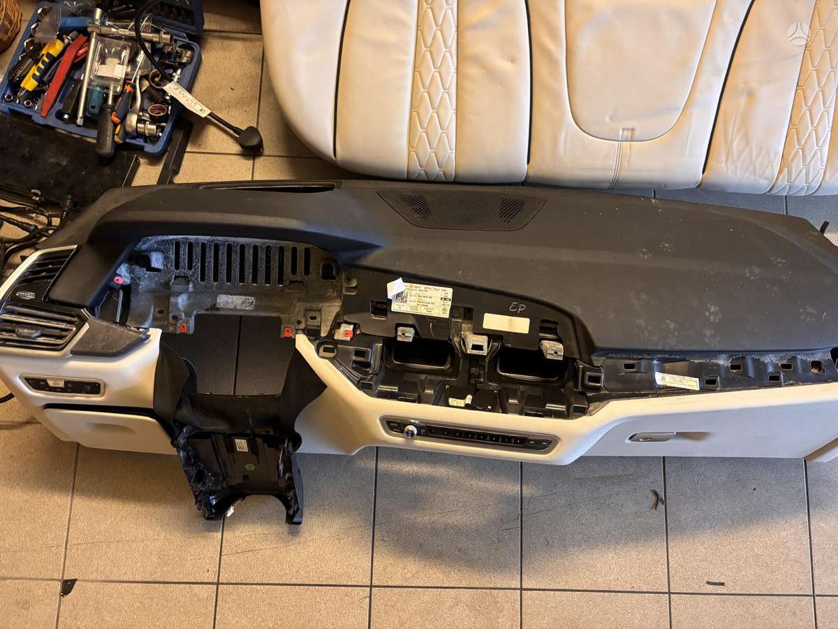 BMW X5 детали салона