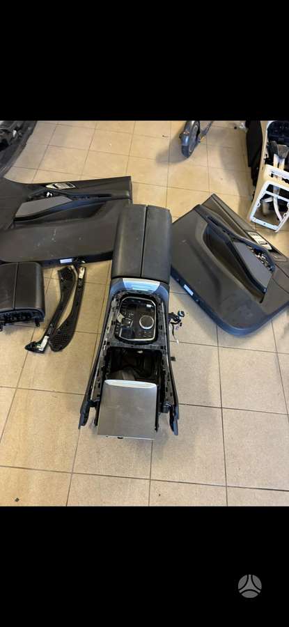 BMW X5 salono detalės
